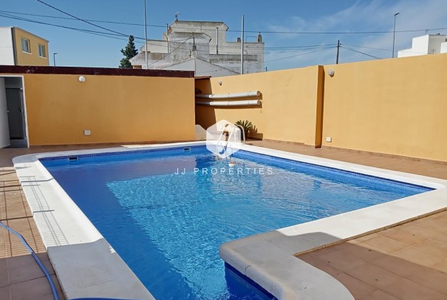 Segunda mano - Chalet -
Los Montesinos - PUEBLO CENTRO