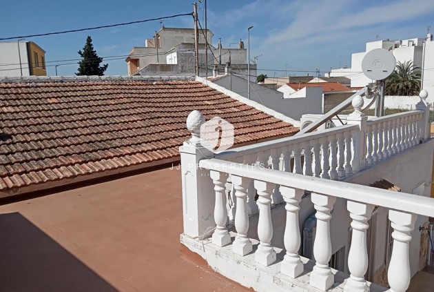 Segunda mano - Chalet -
Los Montesinos - PUEBLO CENTRO