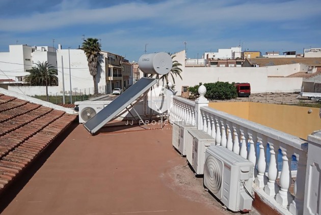 Segunda mano - Chalet -
Los Montesinos - PUEBLO CENTRO