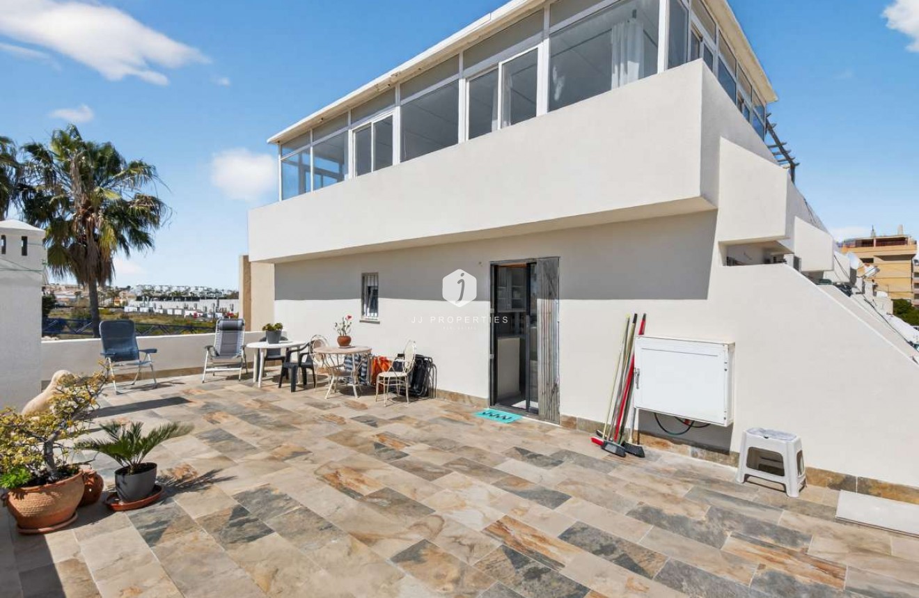 Tweedehands - Appartement / flat -
Punta Prima - Costa Blanca