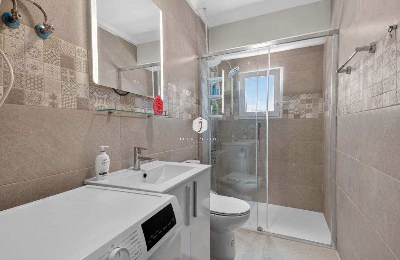 Tweedehands - Appartement / flat -
Punta Prima - Costa Blanca