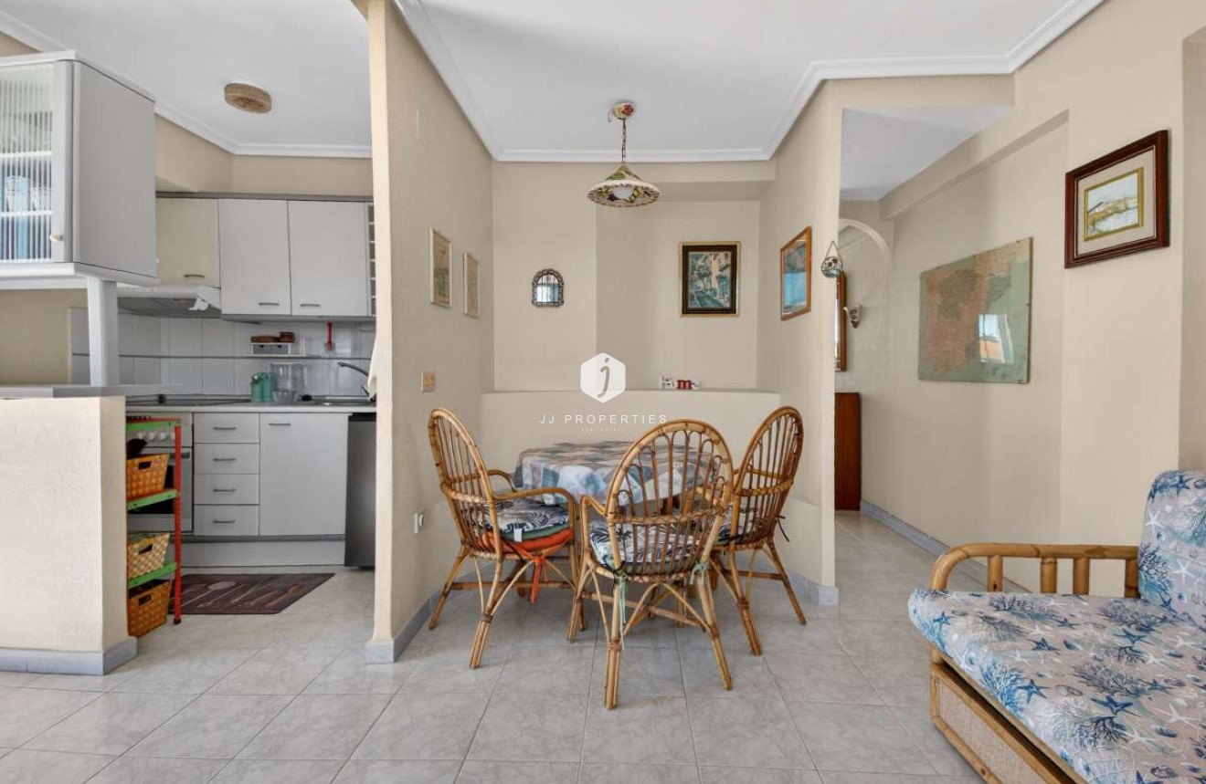 Tweedehands - Appartement / flat -
Punta Prima - Costa Blanca