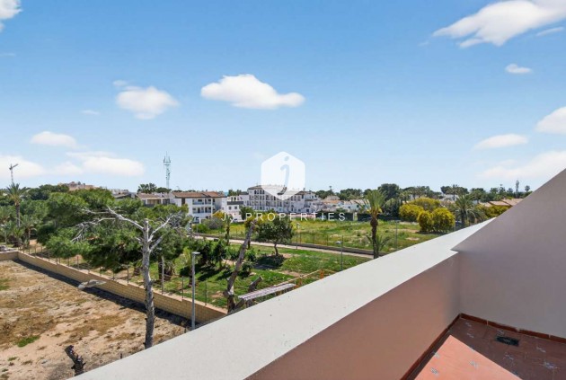 Tweedehands - Appartement / flat -
Punta Prima - Costa Blanca