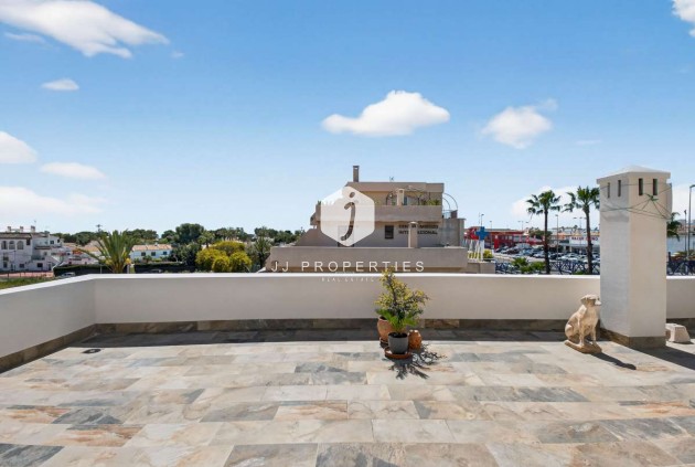Tweedehands - Appartement / flat -
Punta Prima - Costa Blanca