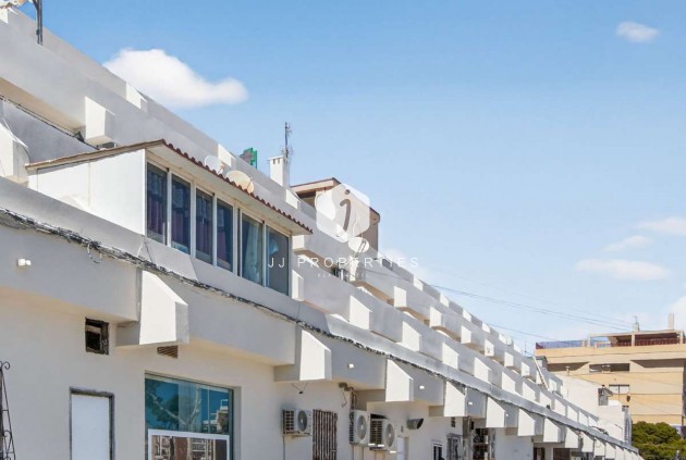Tweedehands - Appartement / flat -
Punta Prima - Costa Blanca