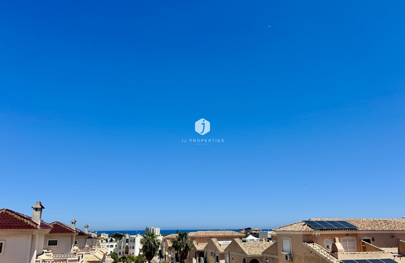 D'occasion - Attique -
La Zenia - Costa Blanca