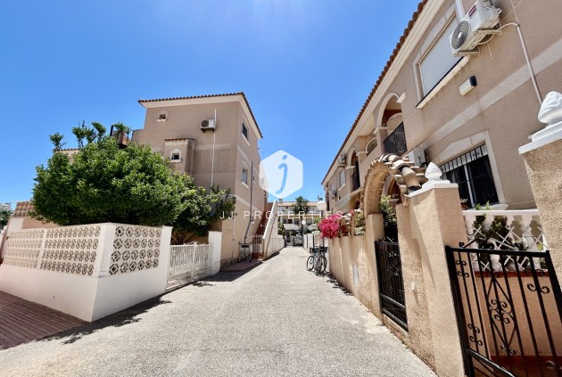 D'occasion - Attique -
La Zenia - Costa Blanca