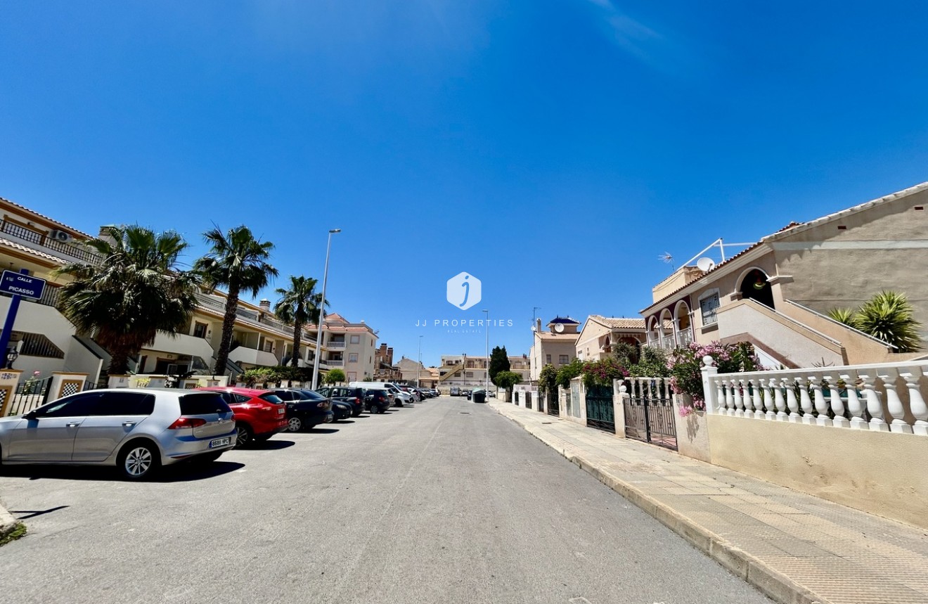 D'occasion - Attique -
La Zenia - Costa Blanca