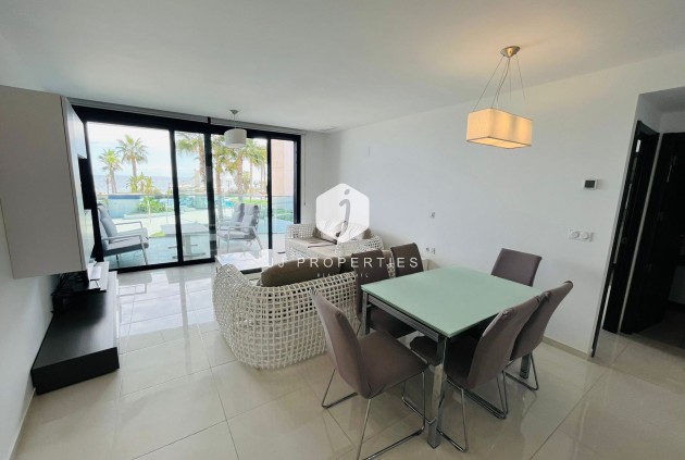 Resale - Apartment / flat -
Punta Prima - Costa Blanca