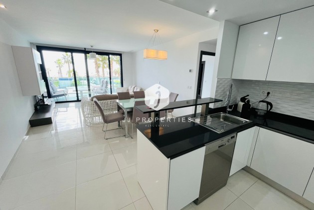 Resale - Apartment / flat -
Punta Prima - Costa Blanca