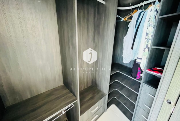 Resale - Apartment / flat -
Punta Prima - Costa Blanca