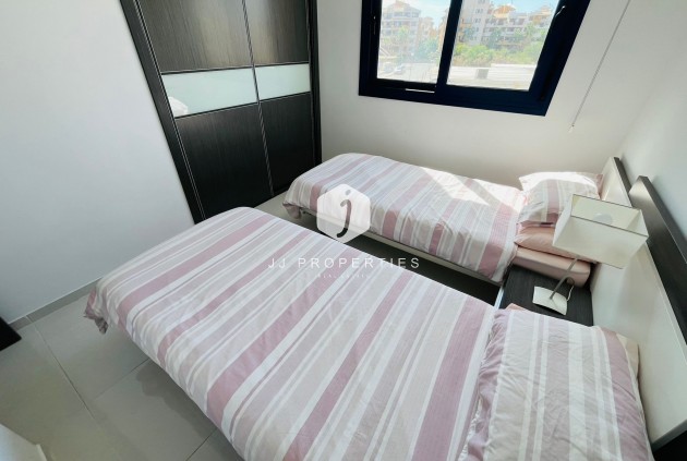 Resale - Apartment / flat -
Punta Prima - Costa Blanca
