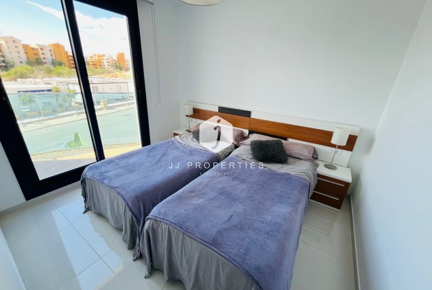 Resale - Apartment / flat -
Punta Prima - Costa Blanca