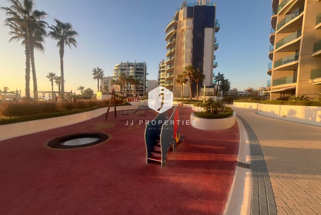 Resale - Apartment / flat -
Punta Prima - Costa Blanca