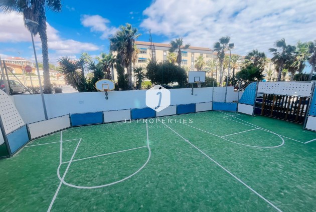 Resale - Apartment / flat -
Punta Prima - Costa Blanca