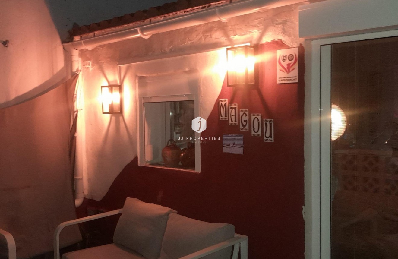 Resale - Chalet -
Torrevieja - La Siesta - El Salado - Torreta