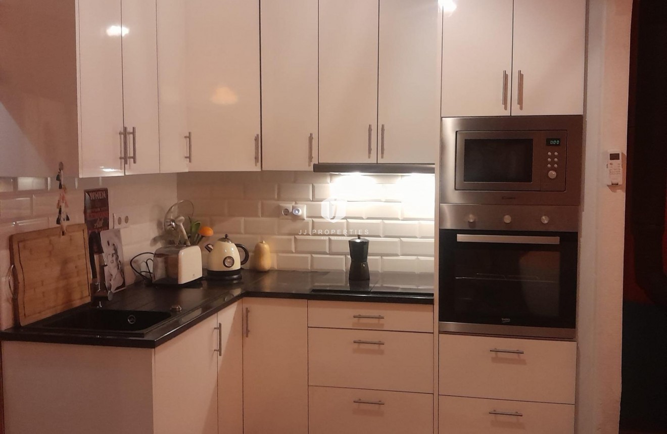 Resale - Chalet -
Torrevieja - La Siesta - El Salado - Torreta