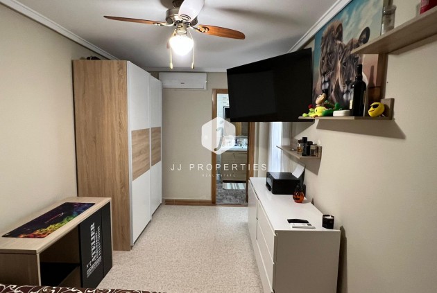 D'occasion - Appartement -
Torrevieja - Centro