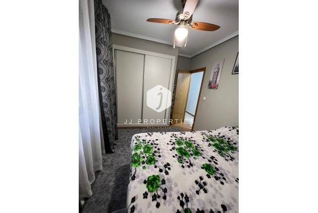 D'occasion - Appartement -
Torrevieja - Centro