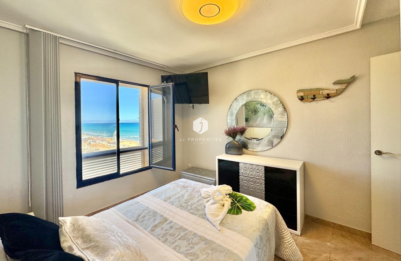 Z drugiej ręki - Mieszkanie w bloku -
Torrevieja - Torre la mata