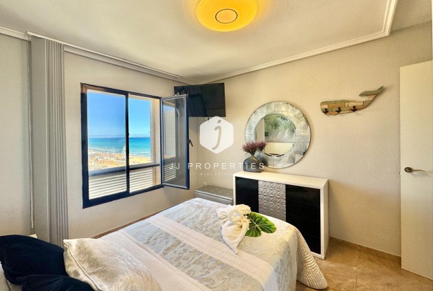 Z drugiej ręki - Mieszkanie w bloku -
Torrevieja - Torre la mata