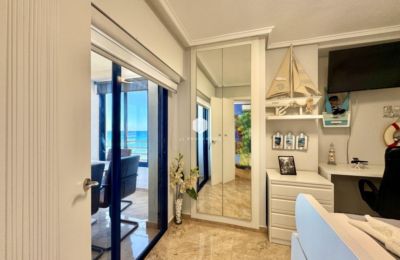 Z drugiej ręki - Mieszkanie w bloku -
Torrevieja - Torre la mata