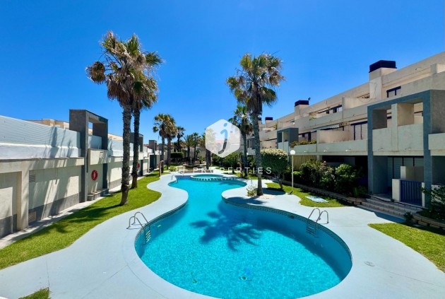 Z drugiej ręki - Mieszkanie w bloku -
Torrevieja - Torre la mata