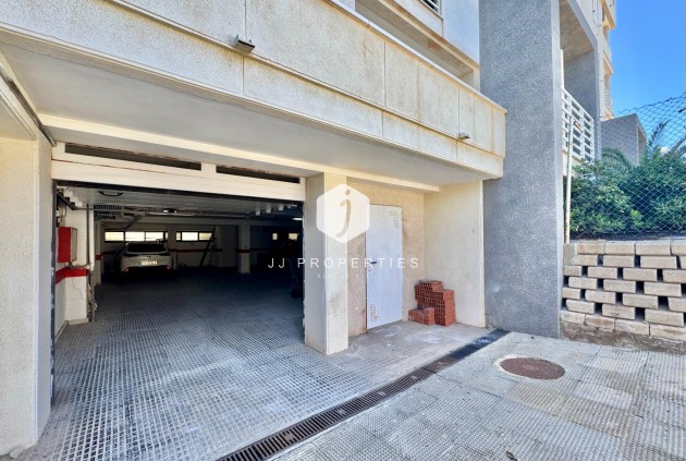 Z drugiej ręki - Mieszkanie w bloku -
Torrevieja - Torre la mata