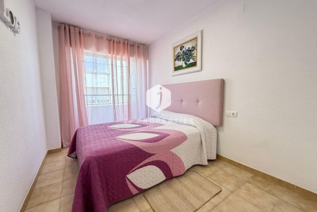 Tweedehands - Appartement / flat -
Torrevieja - Centro