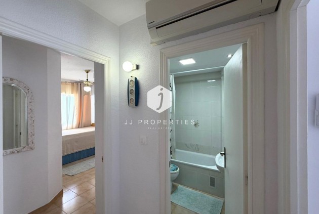 Tweedehands - Appartement / flat -
Torrevieja - Centro
