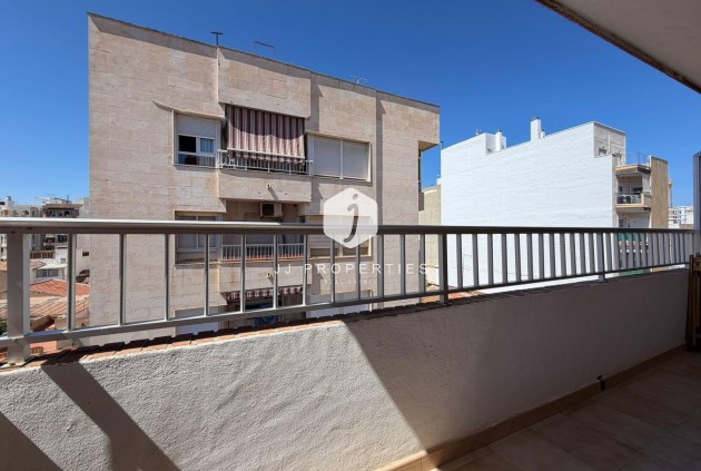 Tweedehands - Appartement / flat -
Torrevieja - Centro