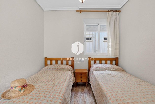D'occasion - Appartement -
Torrevieja - Playa de los locos