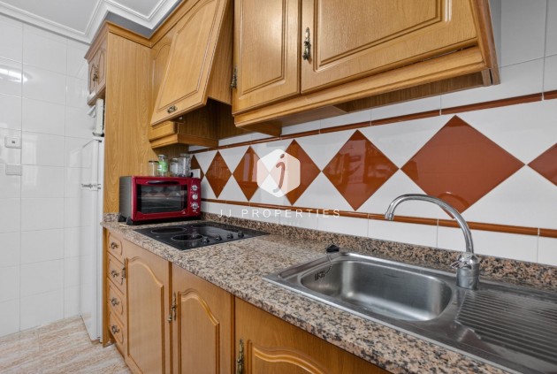 D'occasion - Appartement -
Torrevieja - Playa de los locos