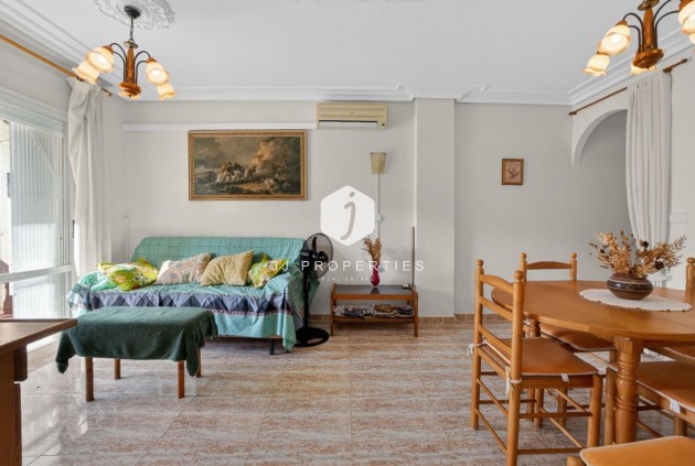 D'occasion - Appartement -
Torrevieja - Playa de los locos