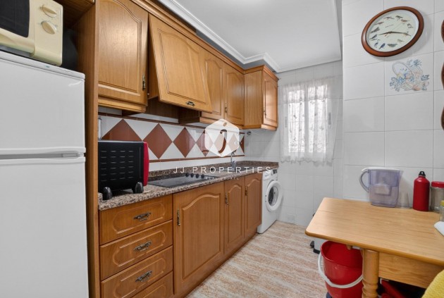 D'occasion - Appartement -
Torrevieja - Playa de los locos