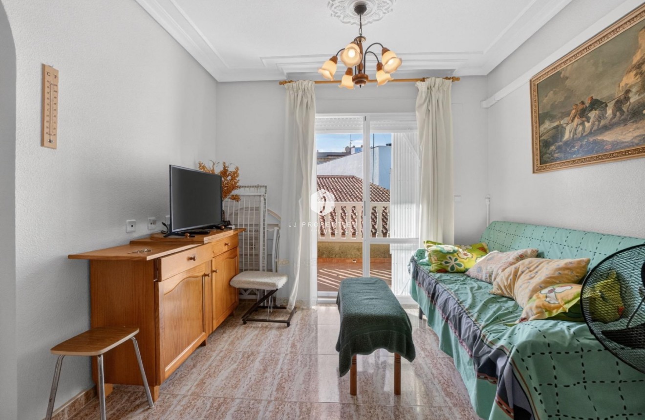 D'occasion - Appartement -
Torrevieja - Playa de los locos