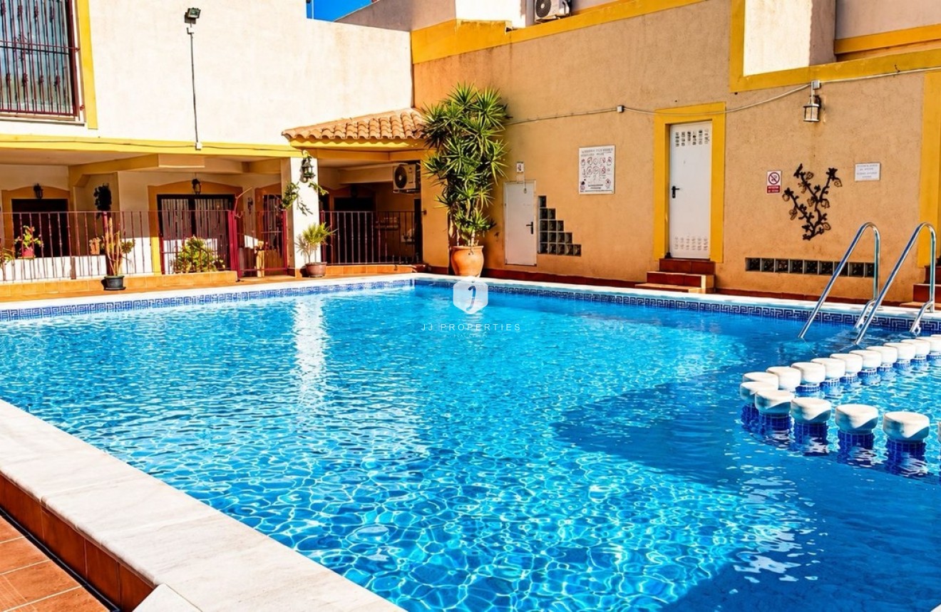 Aus zweiter Hand - Wohnung -
La Zenia - Costa Blanca