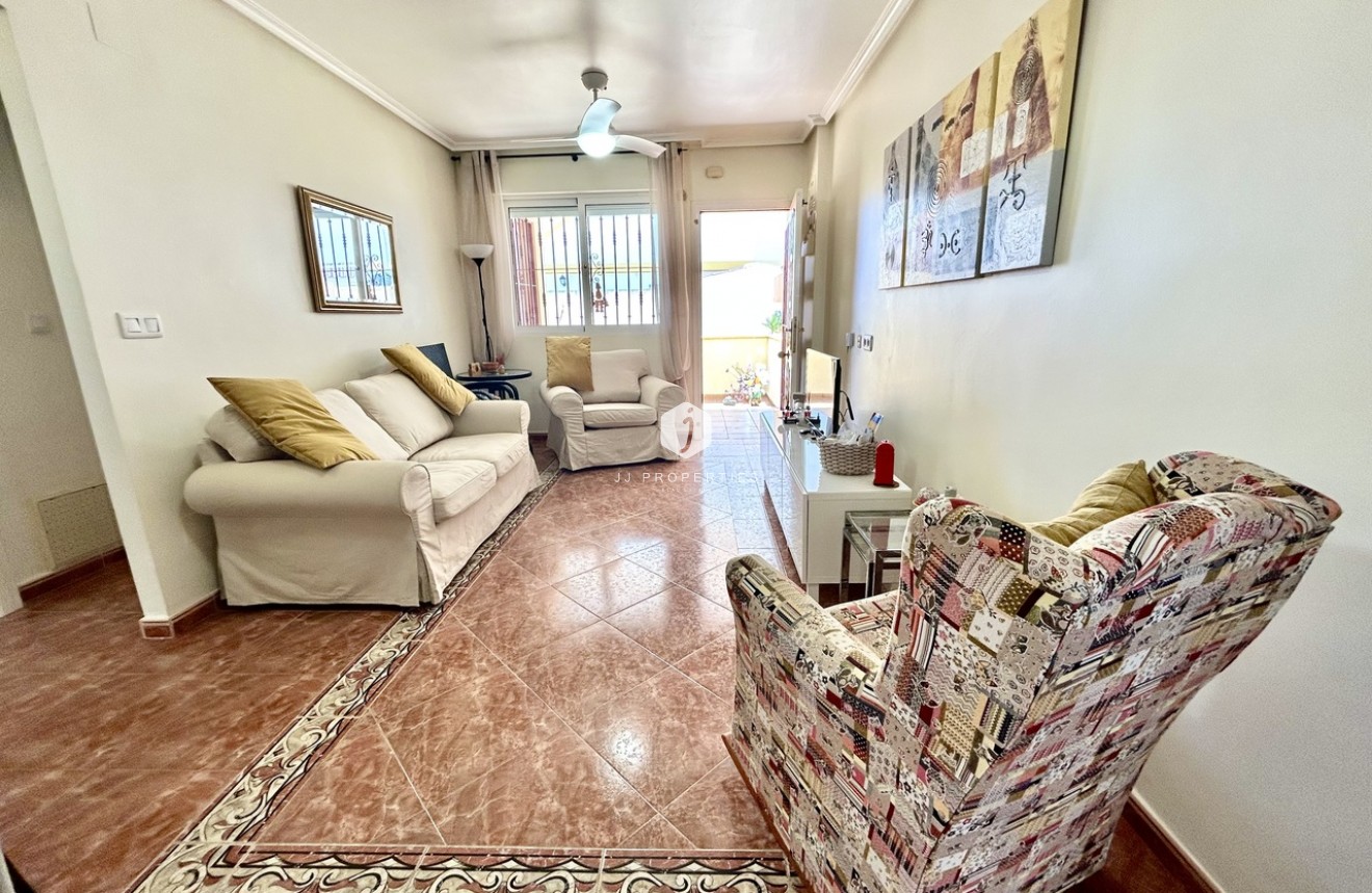 Aus zweiter Hand - Wohnung -
La Zenia - Costa Blanca