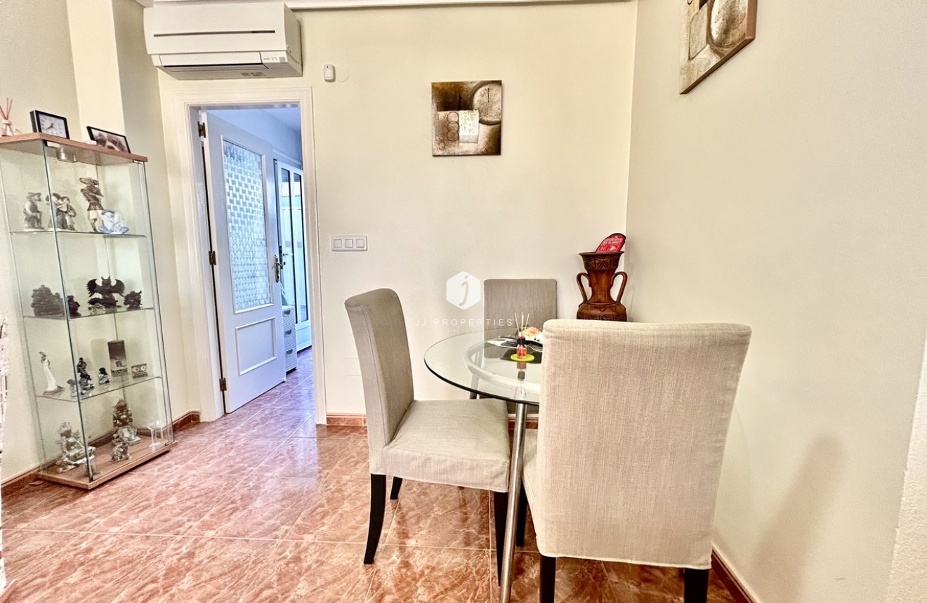 Aus zweiter Hand - Wohnung -
La Zenia - Costa Blanca