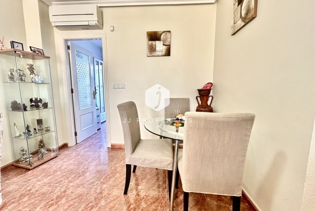 Aus zweiter Hand - Wohnung -
La Zenia - Costa Blanca