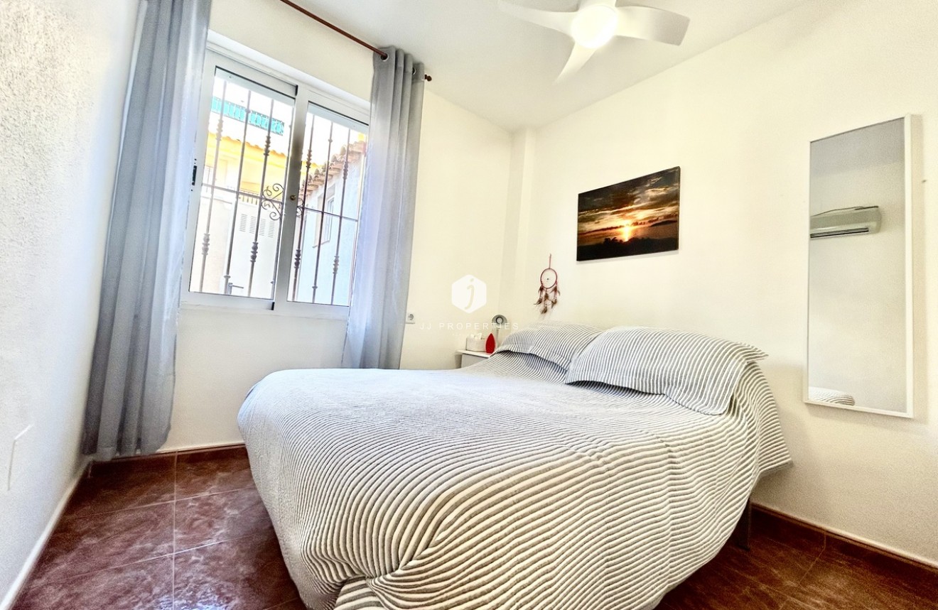 Aus zweiter Hand - Wohnung -
La Zenia - Costa Blanca