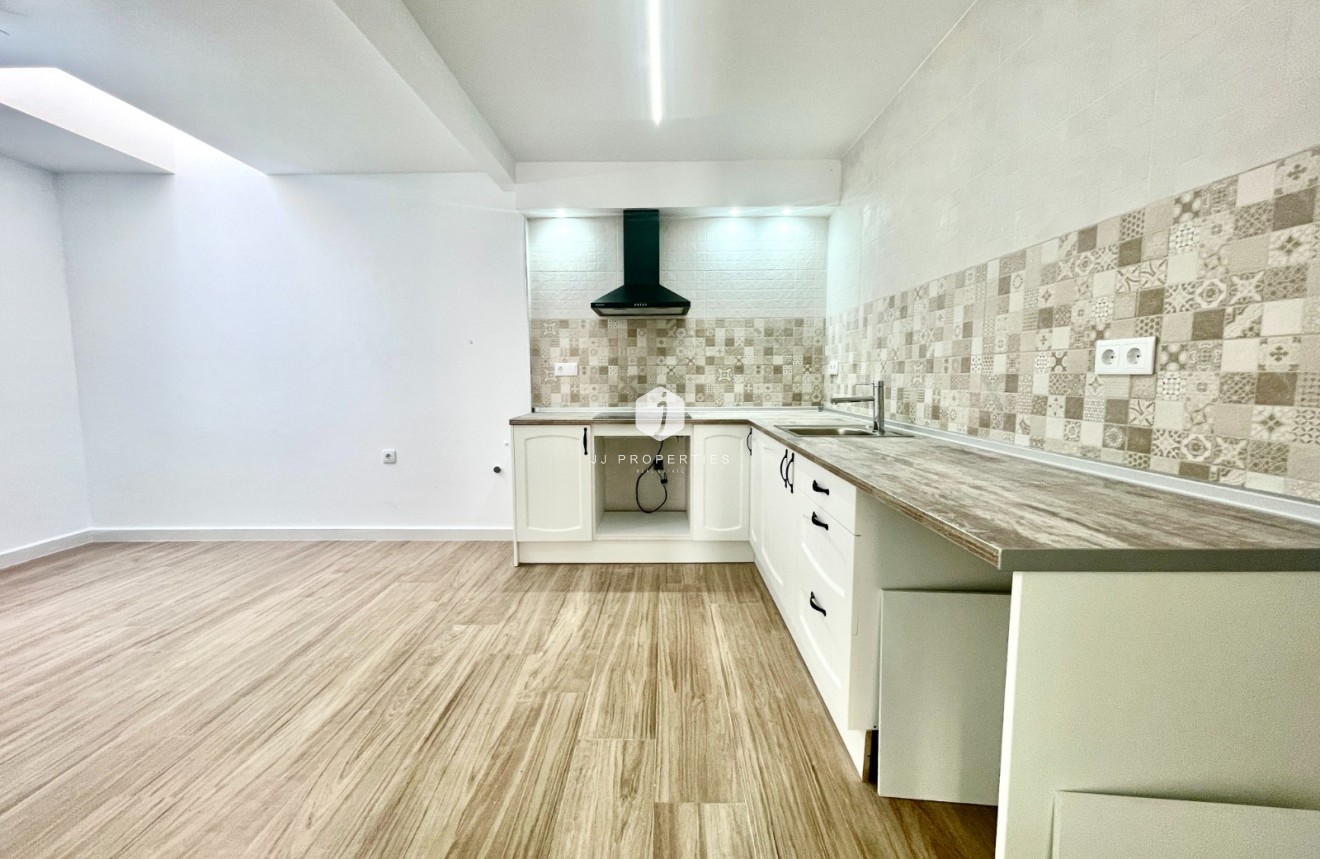 Tweedehands - Chalet -
Daya Vieja - Costa Blanca