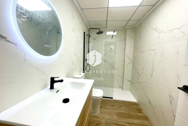 Tweedehands - Chalet -
Daya Vieja - Costa Blanca