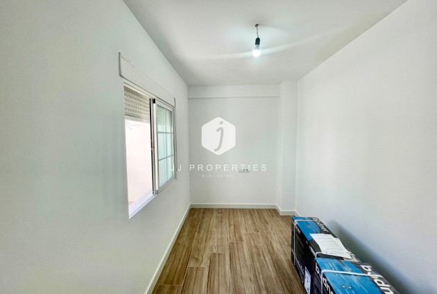 Tweedehands - Chalet -
Daya Vieja - Costa Blanca