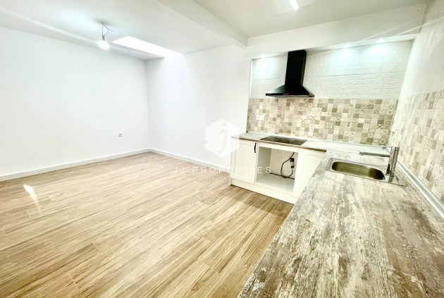 Tweedehands - Chalet -
Daya Vieja - Costa Blanca