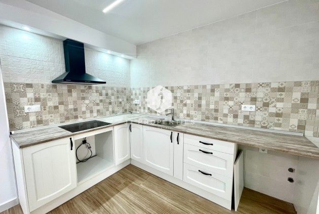 Tweedehands - Chalet -
Daya Vieja - Costa Blanca