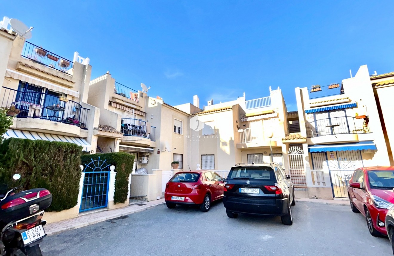 Segunda mano - Apartamento / piso -
Torrevieja - Costa Blanca