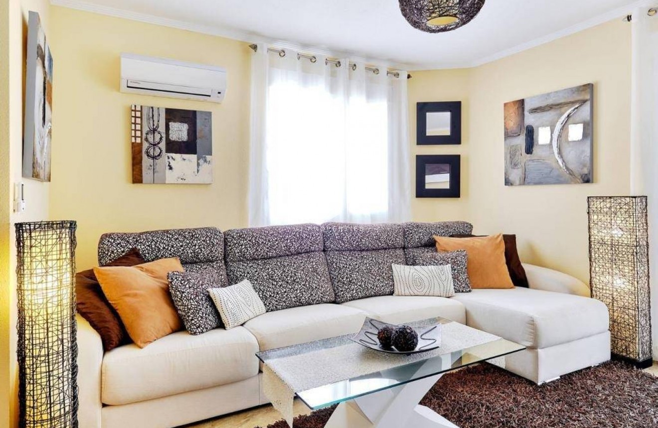 Resale - Apartment / flat -
Orihuela Costa - Altos De Campoamor