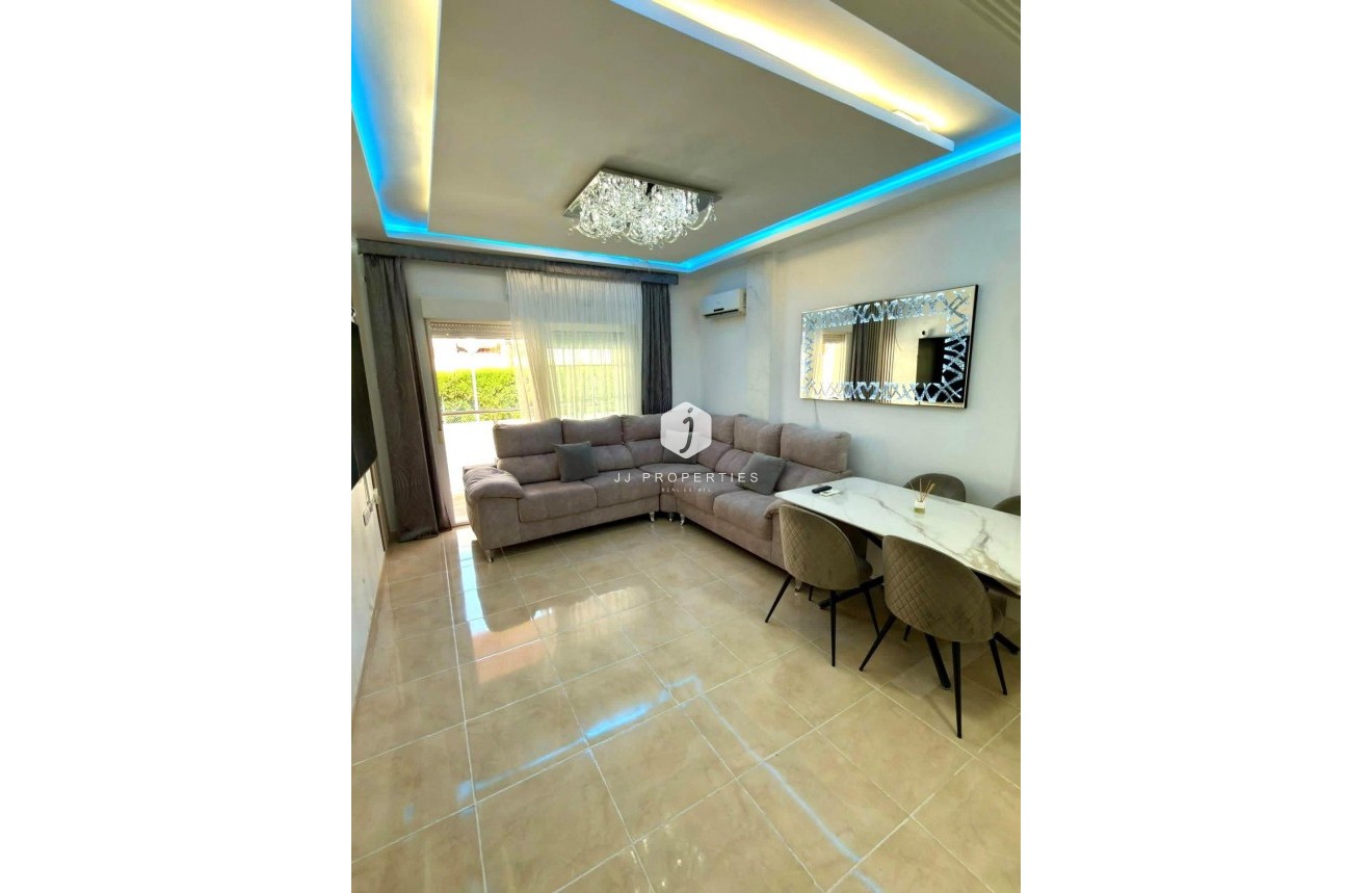 Resale - Apartment / flat -
Torrevieja - Nueva Torrevieja