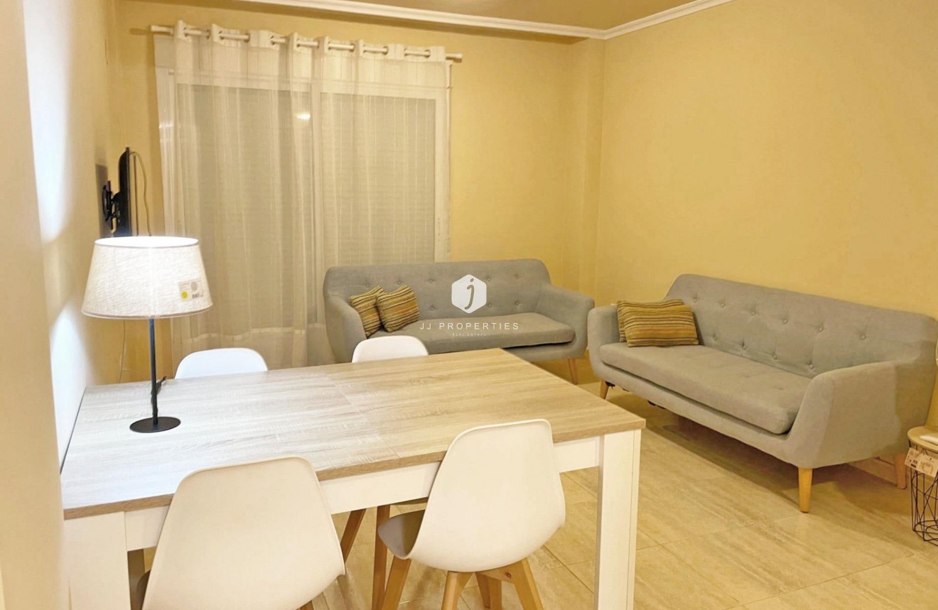 D'occasion - Appartement -
Guardamar del Segura - puerto deportivo